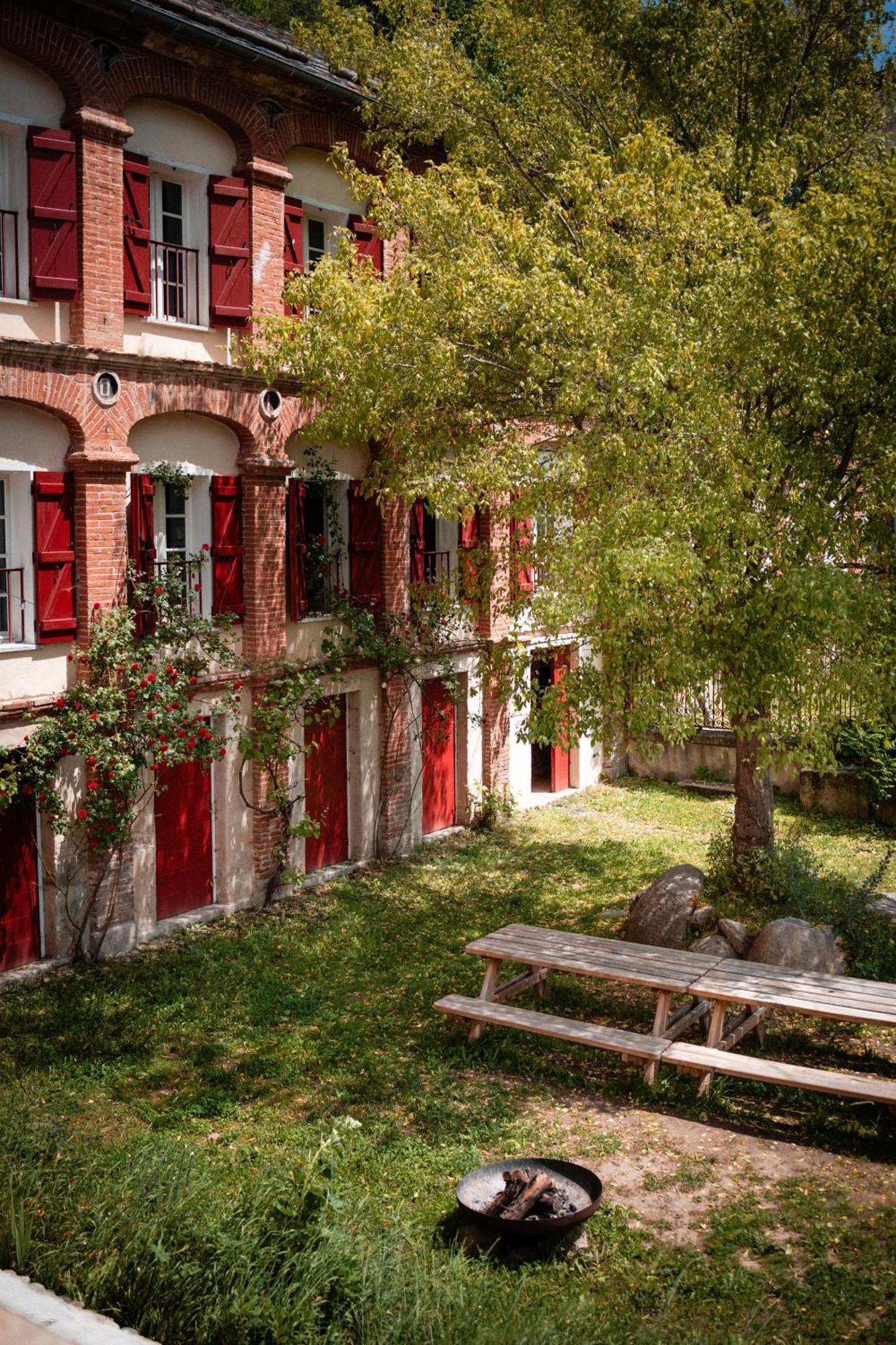 La Grande Maison Rouge Angoustrine Exterior photo